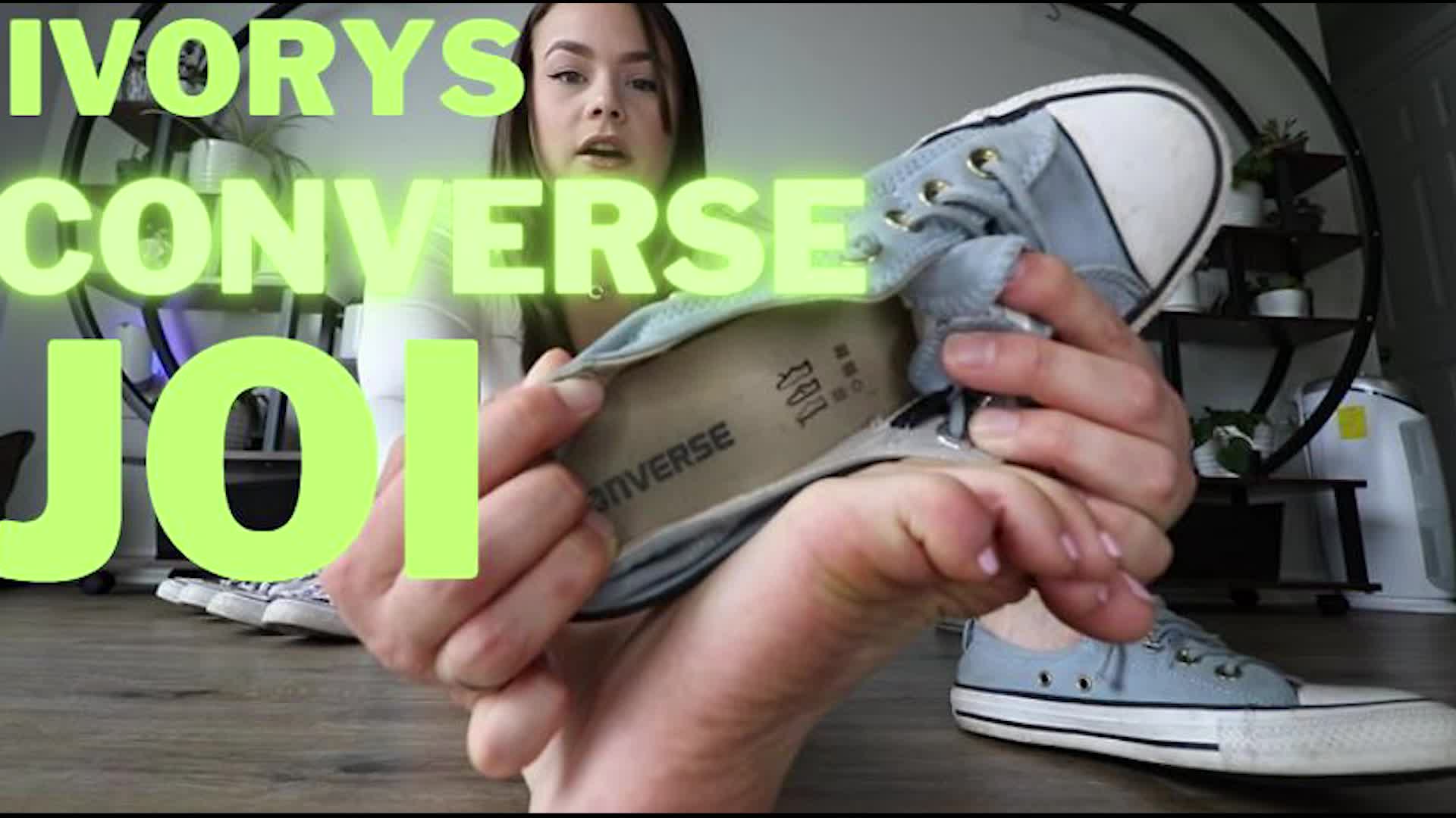Ivorys Converse JOI
