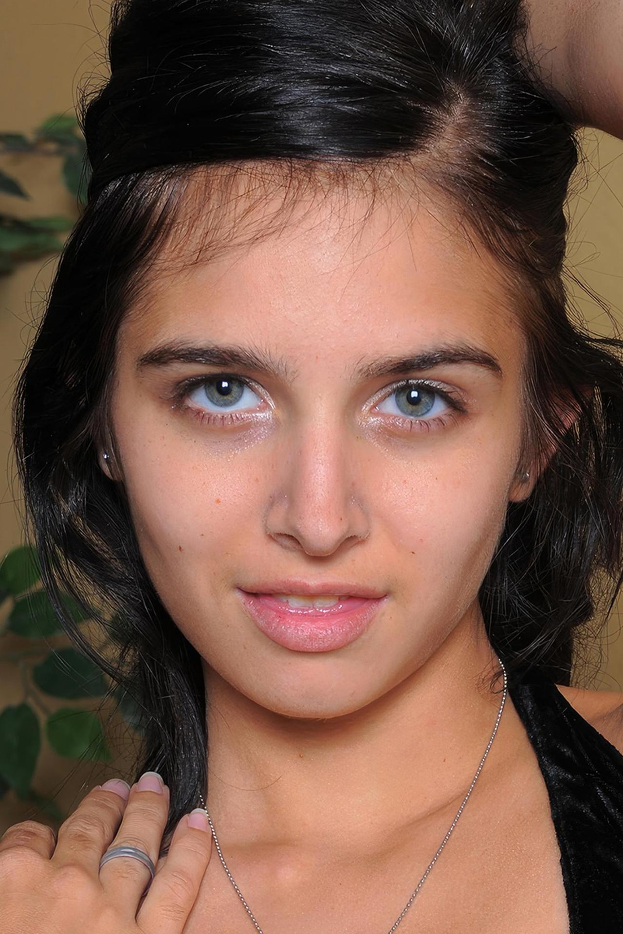 Photo HD Zoey Kush - 1