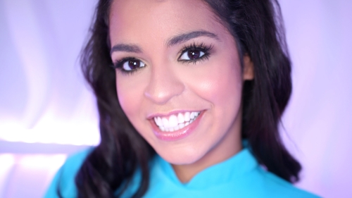 Swallow Salon Features Vienna Black Sucks Cock For A Creamy Load in 4K