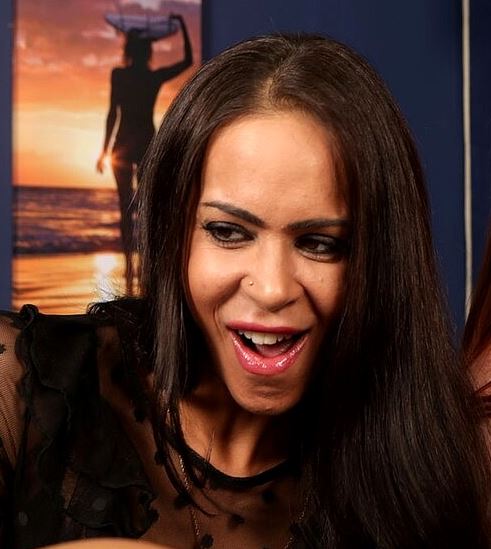 Photo HD Angelina Elise - 7