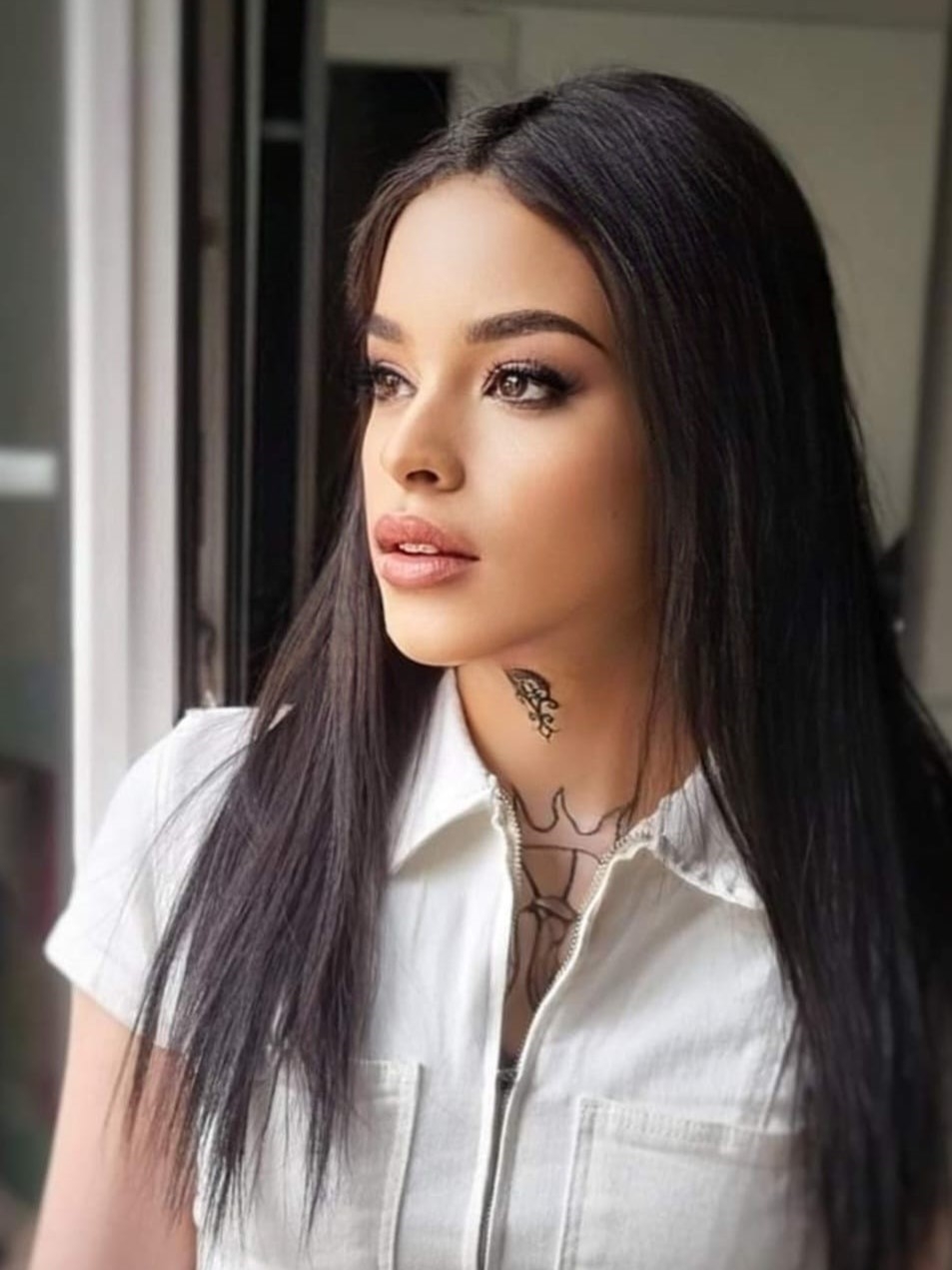 Saba Lapiedra Fessée