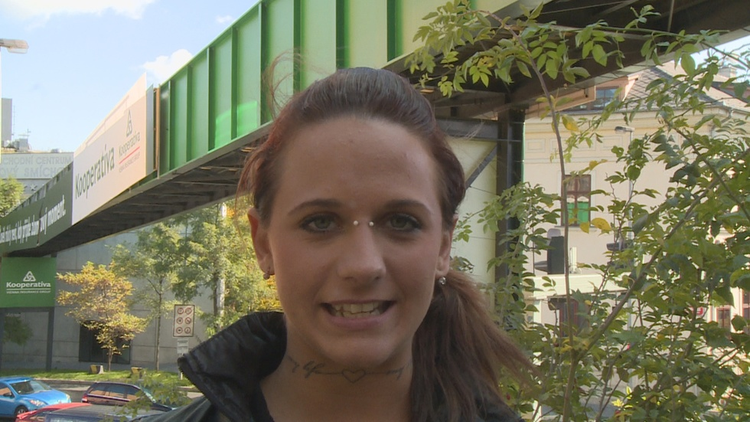 Tereza Fucks a Guy in a Park