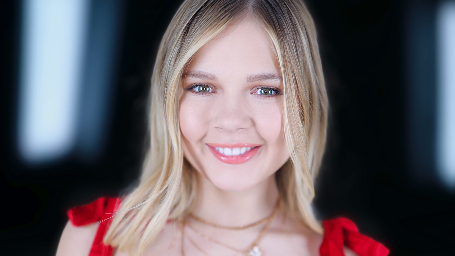 Amateur Allure Welcomes Coco Lovelock, an Adorable Spinner that Loves to Give Blowjobs and Eat Cum