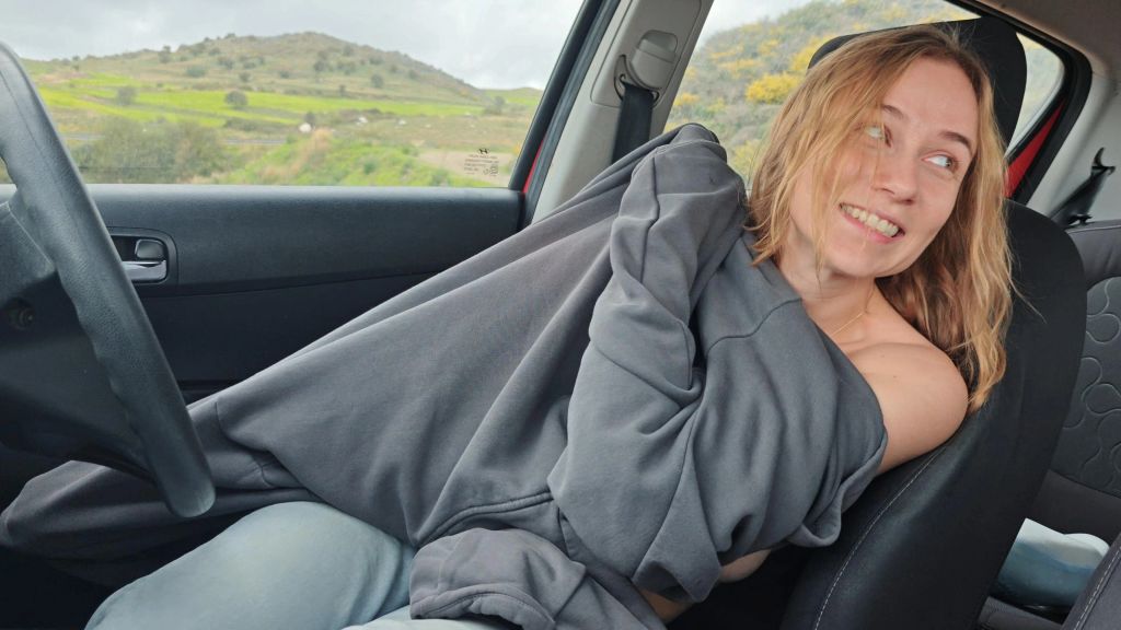 A horny quickie in the car – did they see me?!