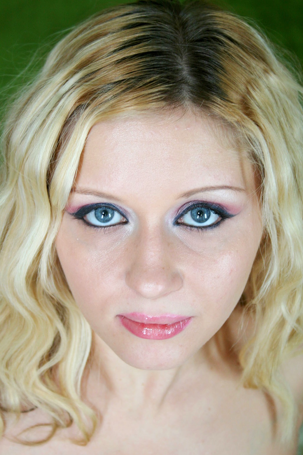 Photo HD Aaralyn Barra - 4