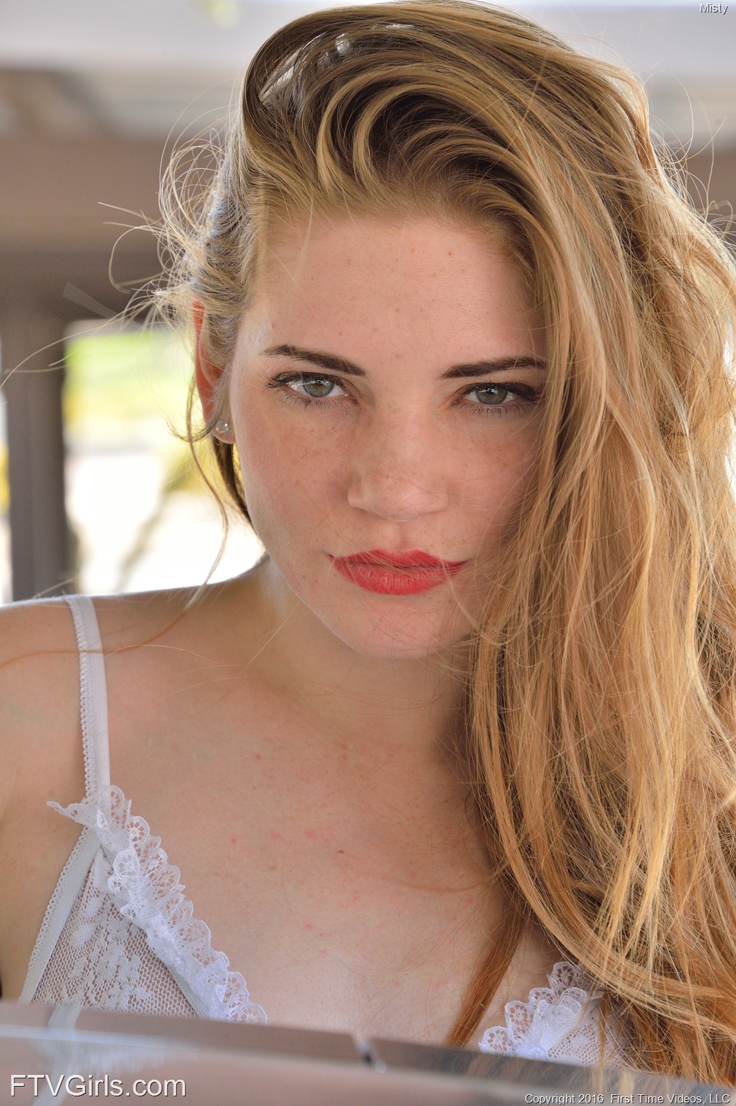 Misty Lovelace Ciseaux