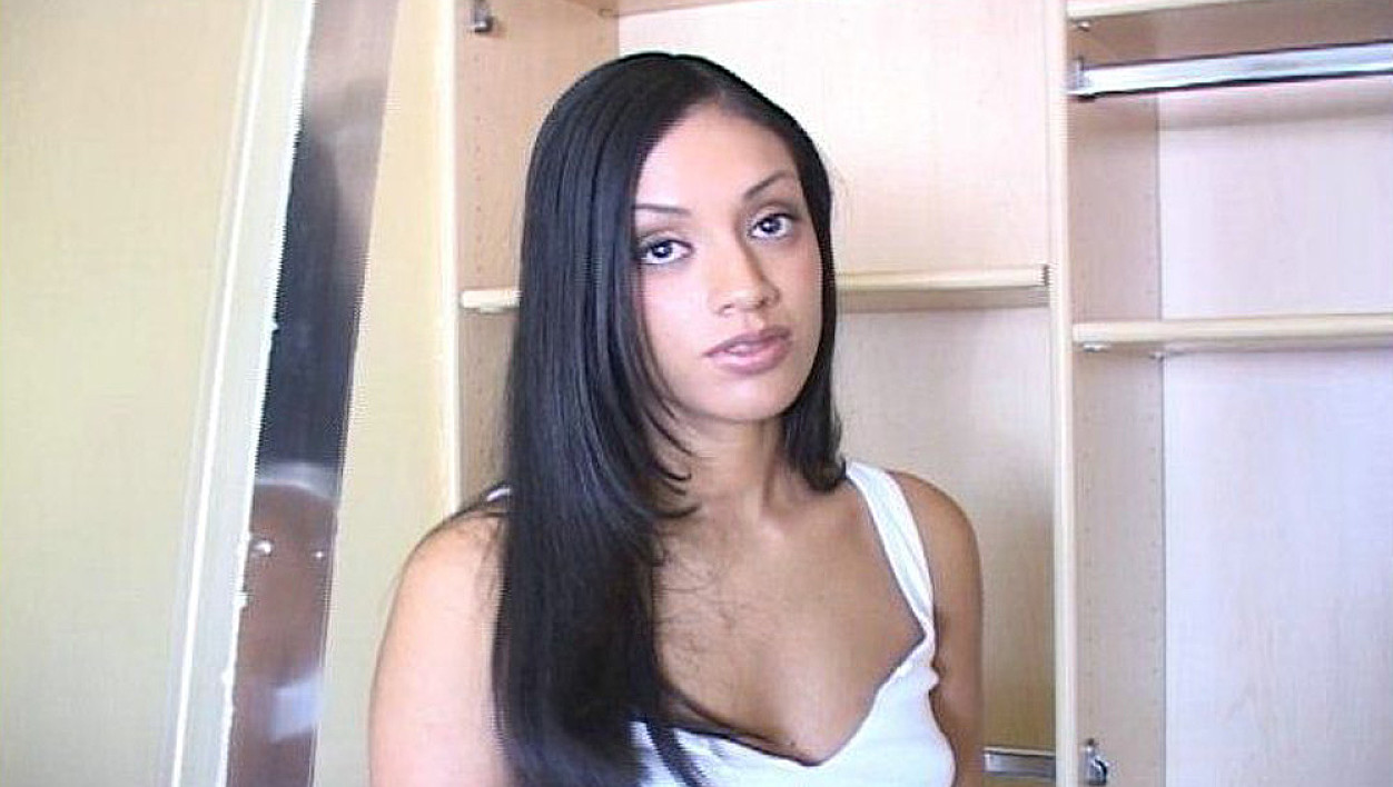 Ice La Fox fucking in the bed with her small tits