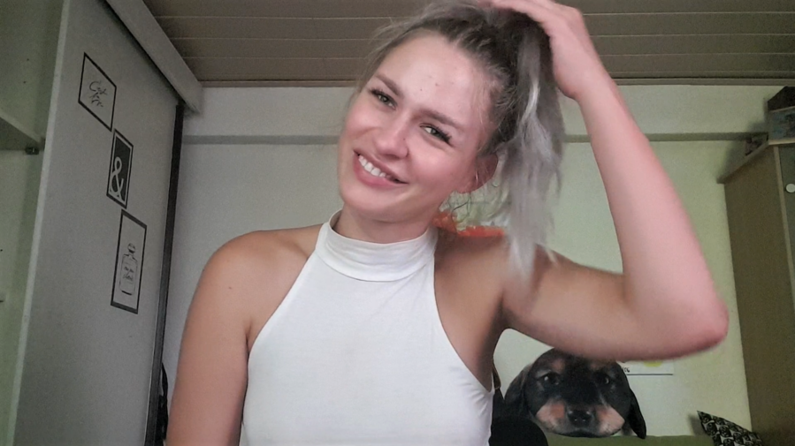 My introduction video - from virgin to porn star ?!