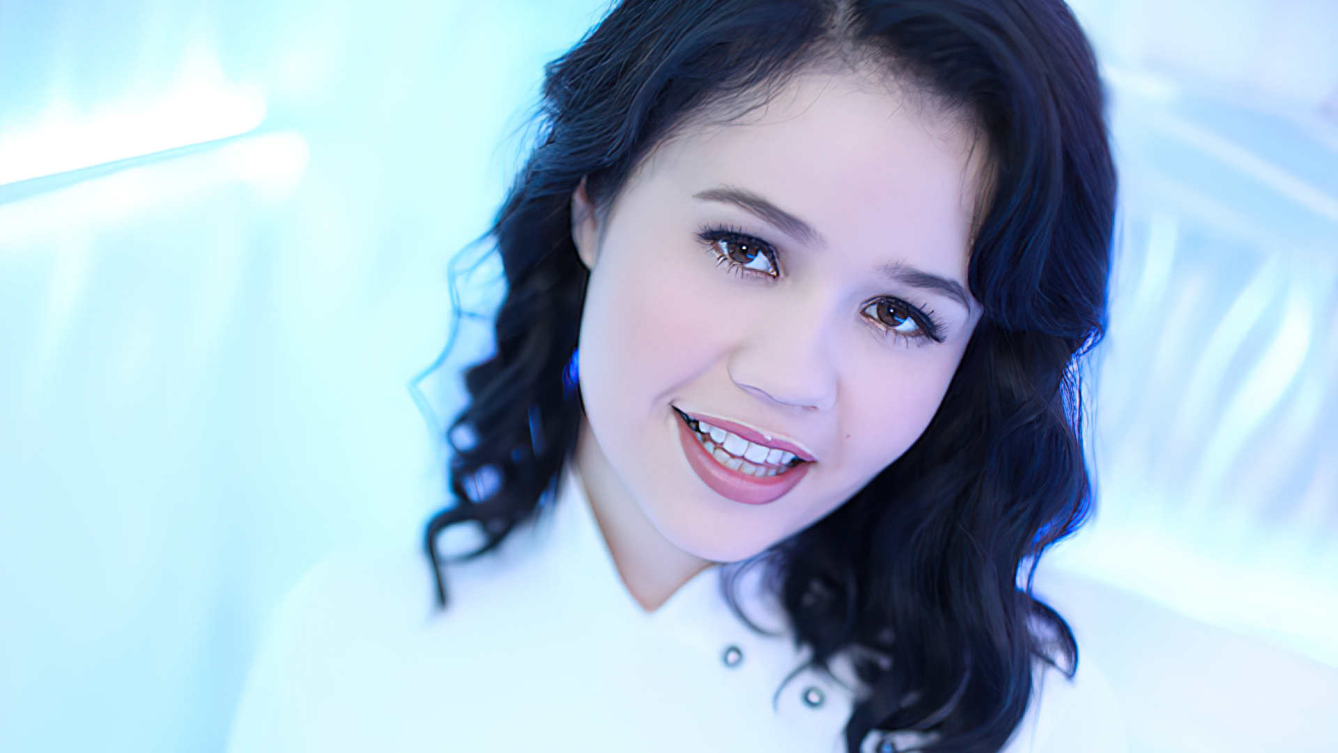 Swallow Salon Features Yhivi Sucking Cock, Fucking and Swallowing Cum in Stunning 4K