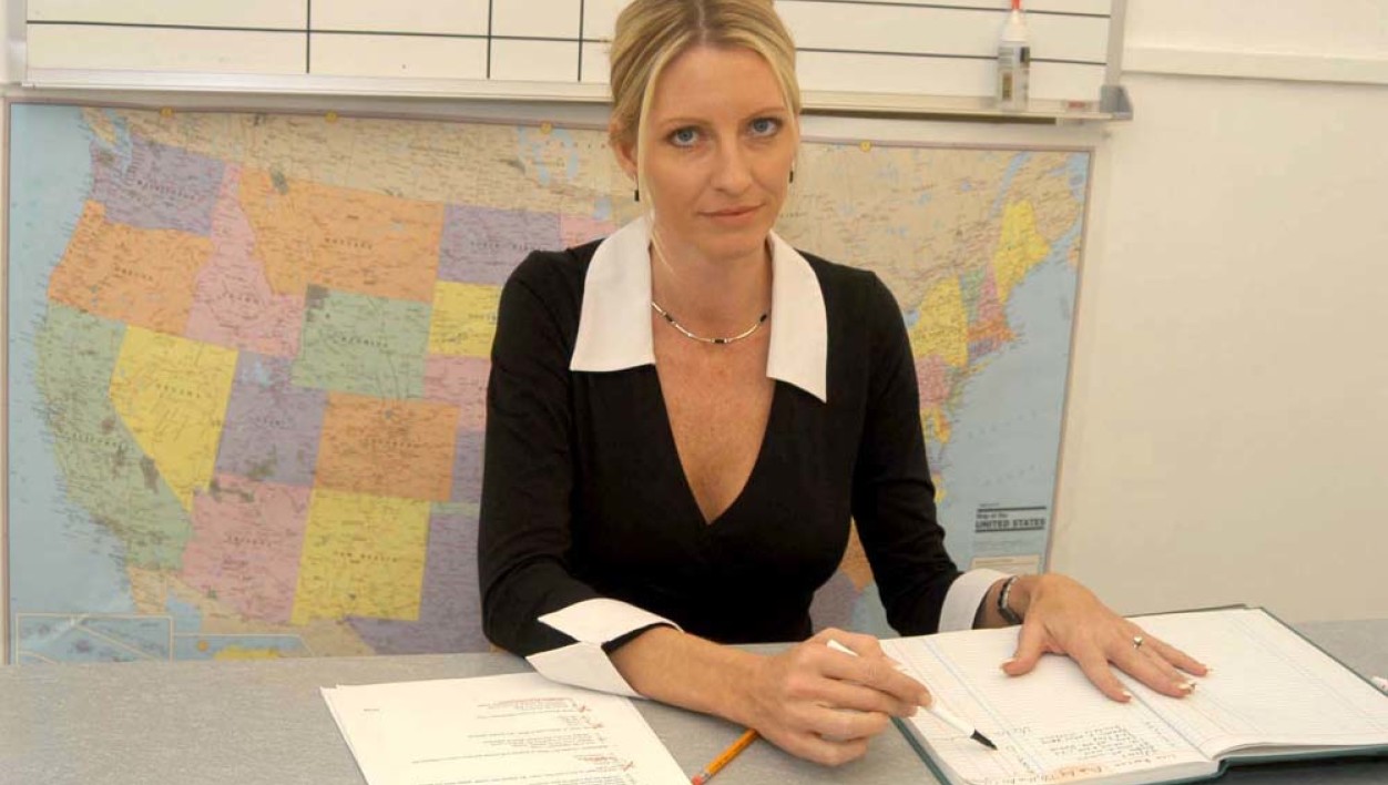 Student Emma Starr fucking in the classroom with her tits