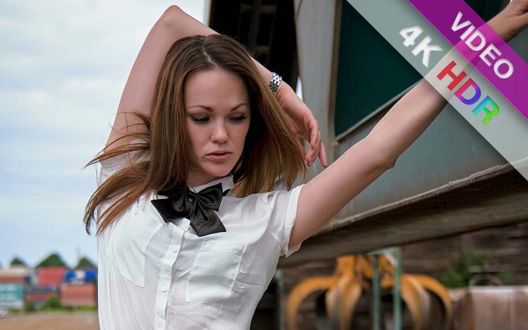 #427 School girl look on tiptoes