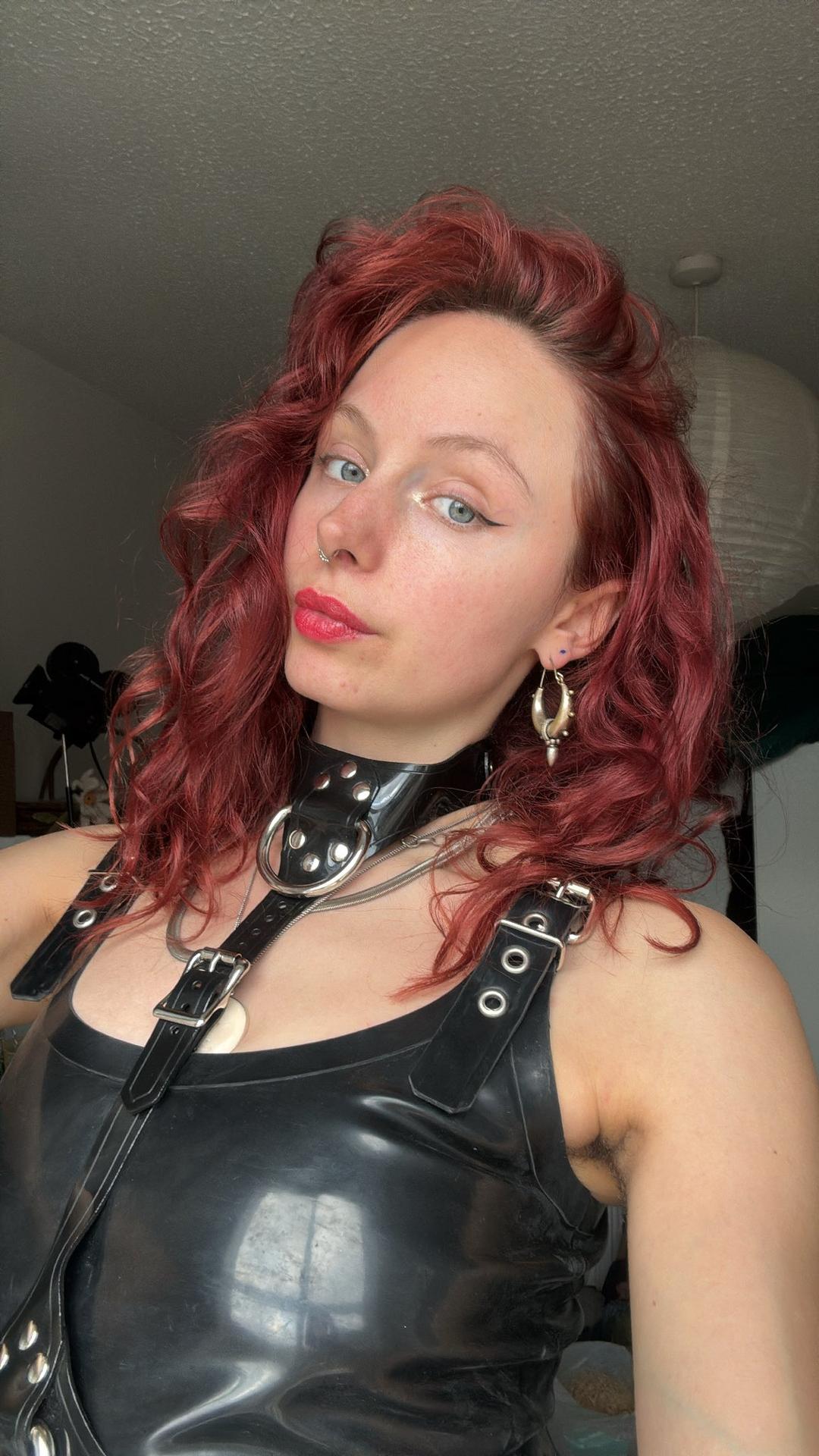 Ballbusting Bella