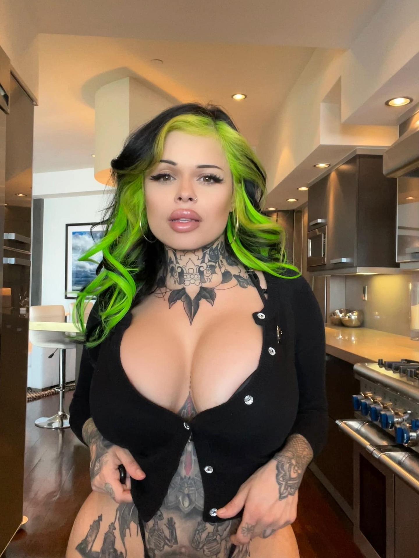 Photo HD Xwife Karen - 1