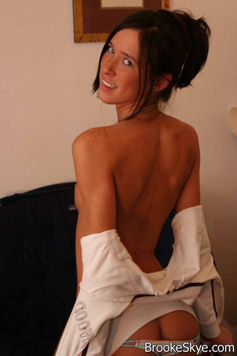 Photo HD Brooke Skye - 4