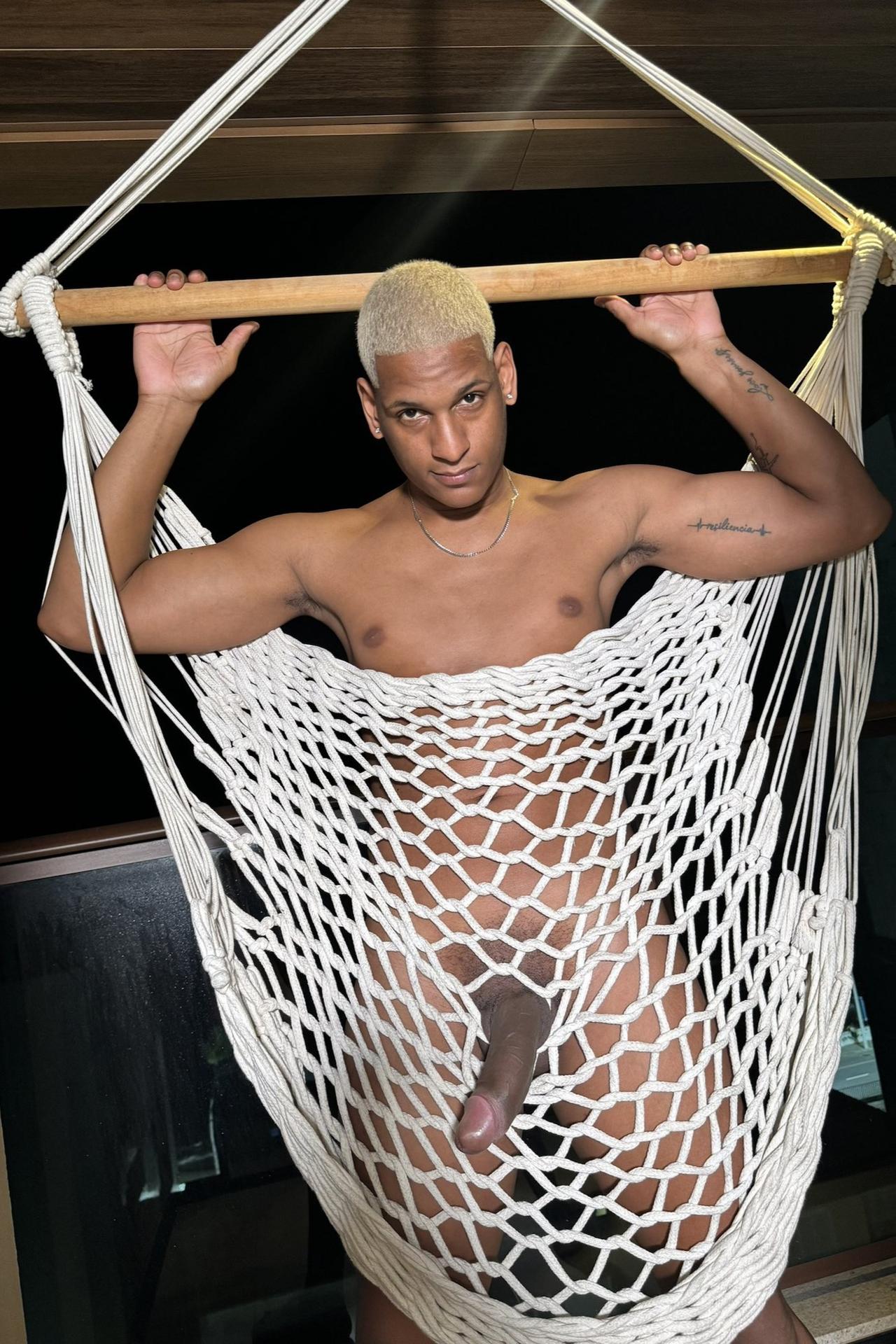 Photo HD Latin Dick Luiz - 1