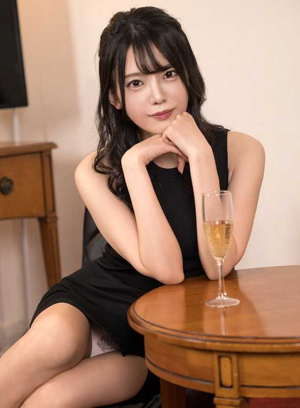 Photo HD Hina Yanai - 2