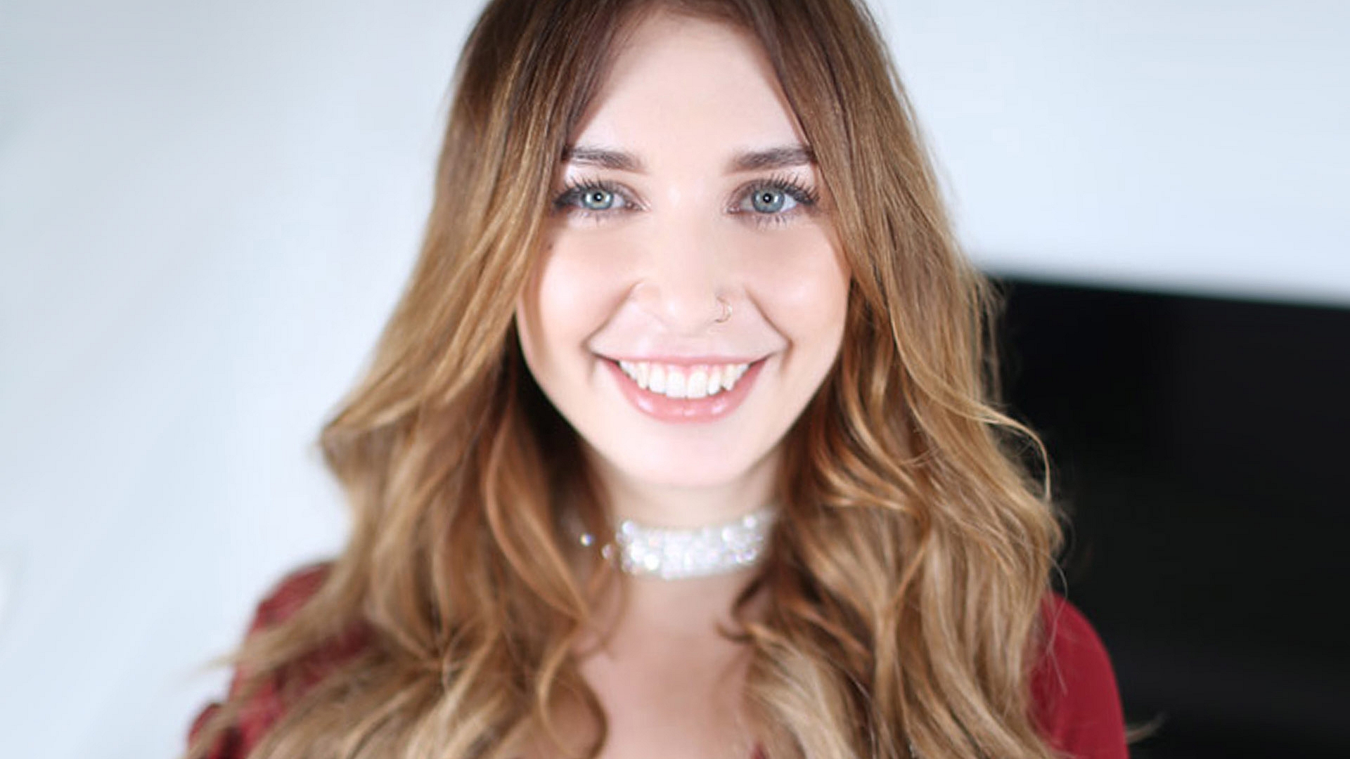 Ivy LeBelle POV, Busty Beauty Sucks, Fucks & Swallows Cum in Her First Video!