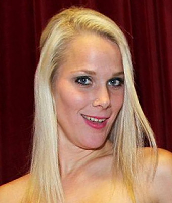 Photo HD Debby Pleasure - 2