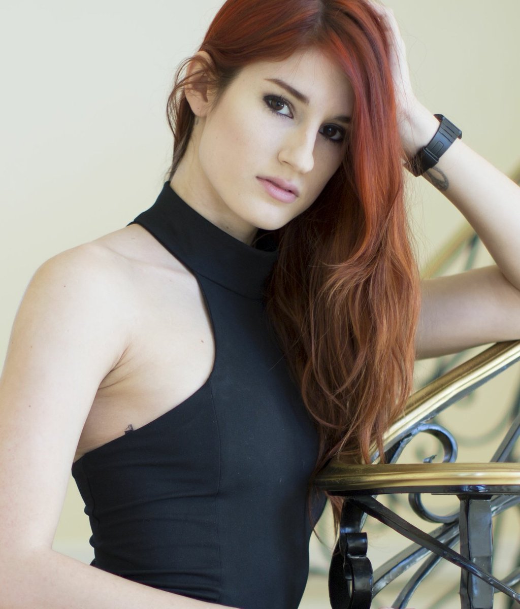 Photo HD Mia Rand - 1