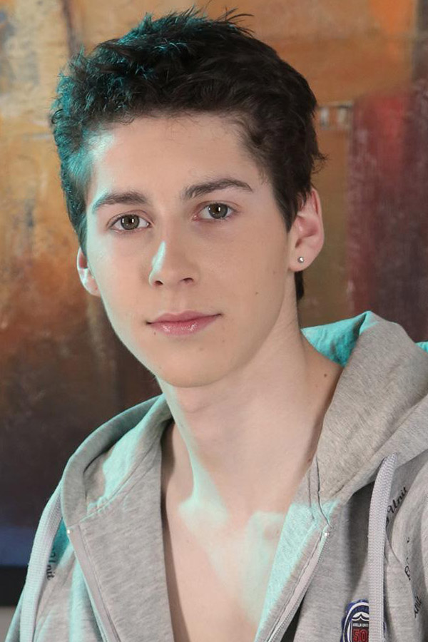 Marcel Lavrov Plan à trois