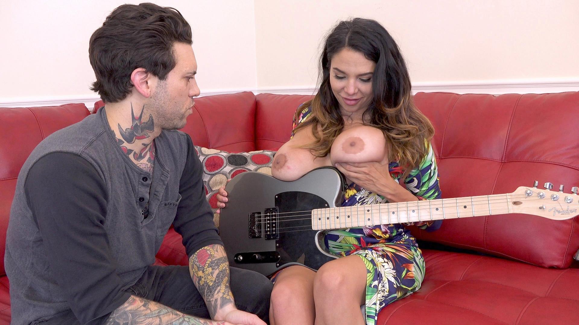 Missy Martinez gets her pussy tuned by her guitar instructor 