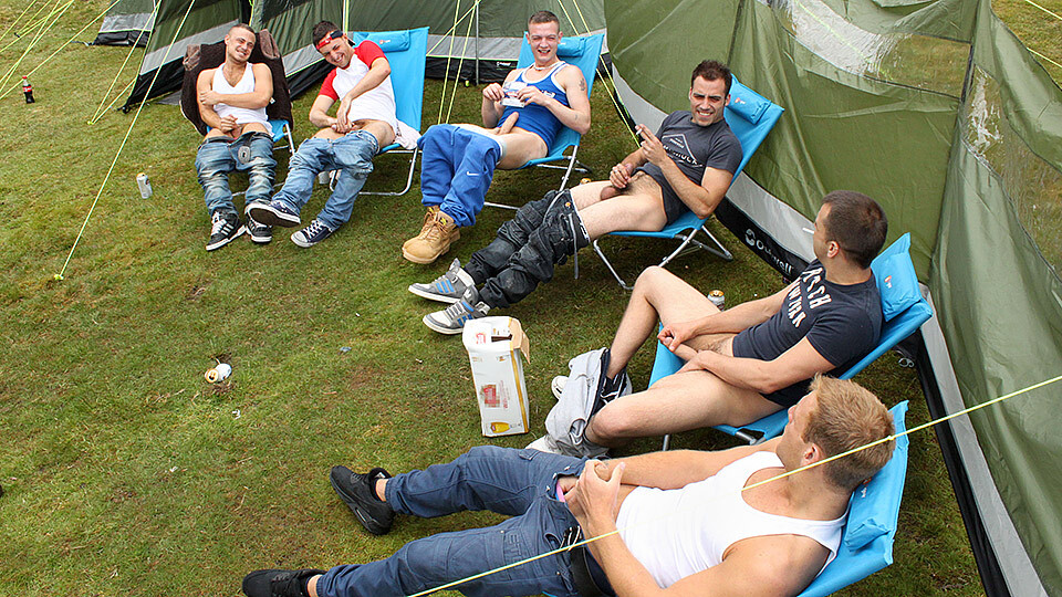 Mating Season Episode 1: Bonding with a Group Wank