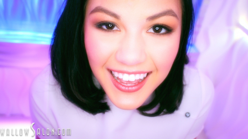 Kendra Spade Natural Busty Beauty Sucks the Love Whistle