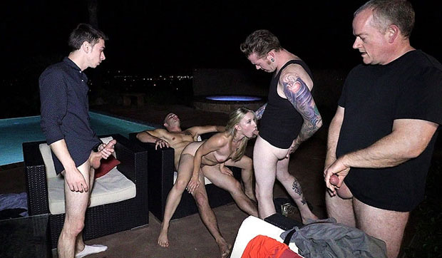 Riley's 3rd Creampie Gangbang 2/2