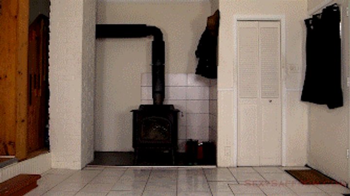 Alien Saffatron Craves Your Cum