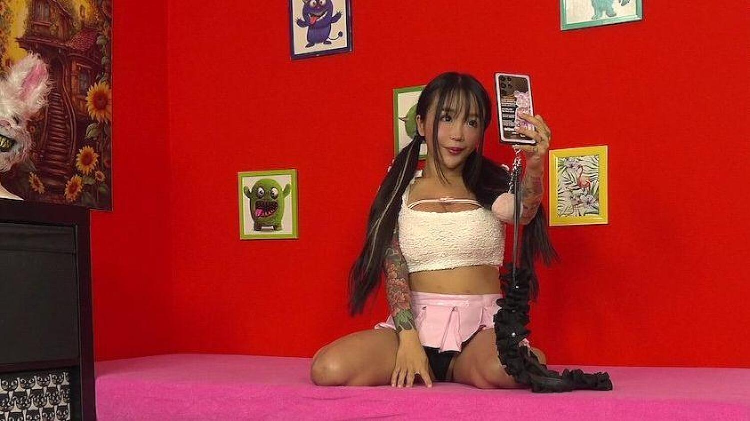 Asian Babe Shows Off Her Tight Pussy