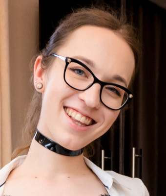 Photo HD Emily Adaire - 1