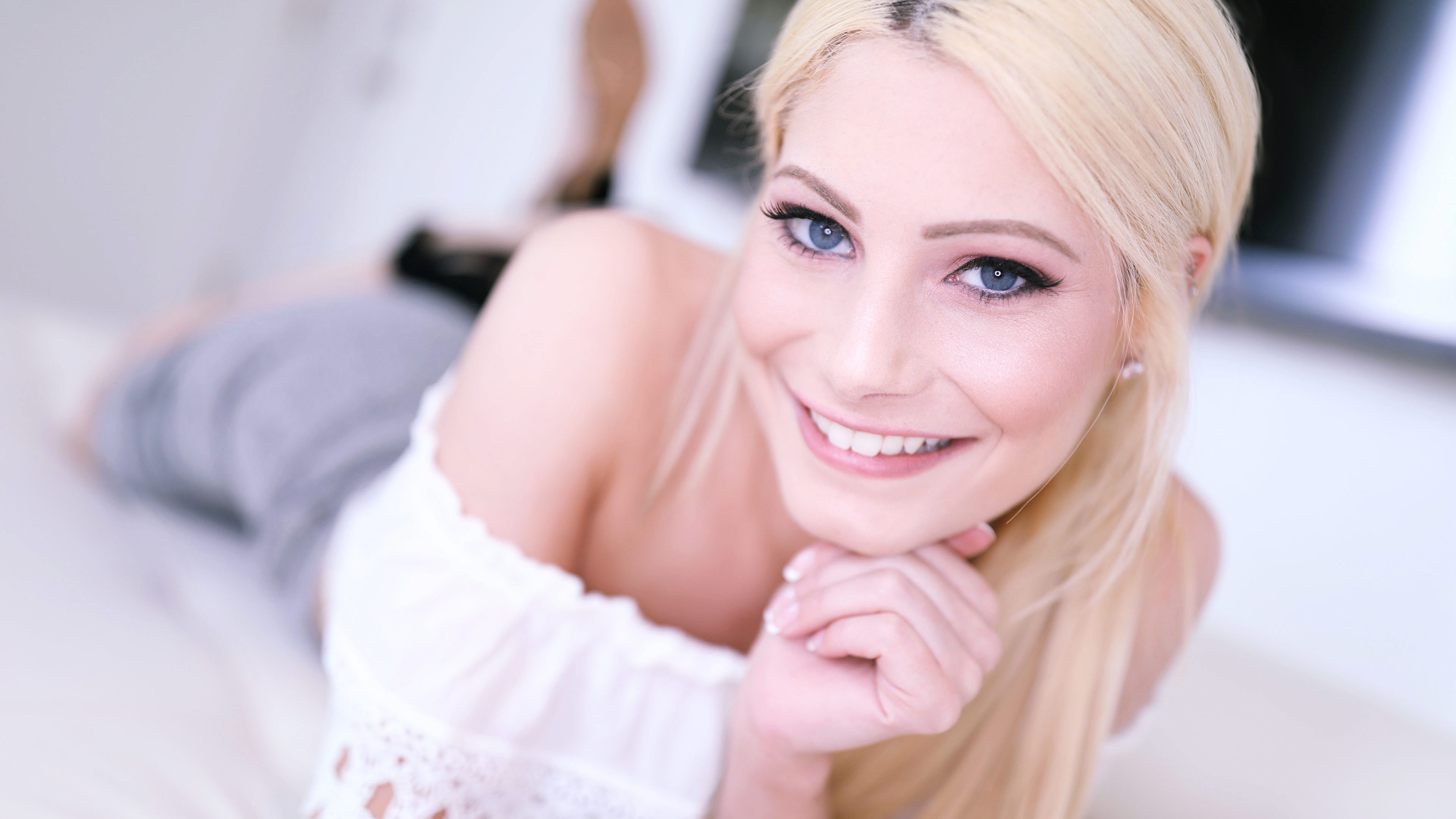 Nella Jones (aka Kendall Rae) Returns to Amateur Allure to Suck Cock and Swallow Cum