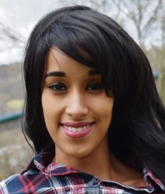 Shirinna Nouna Interracial