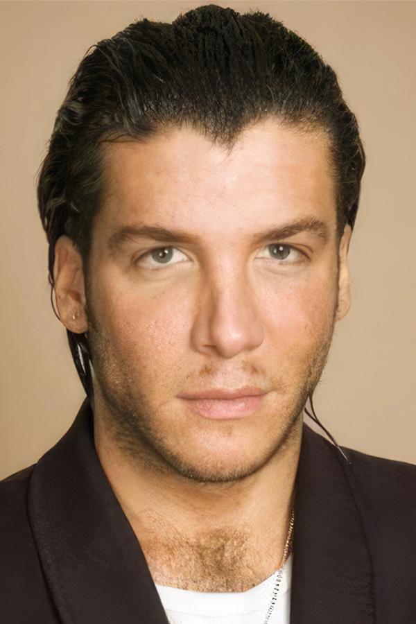 Mike Adriano Anulingus