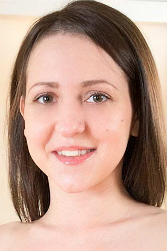 Photo HD Selena Stuart - 2