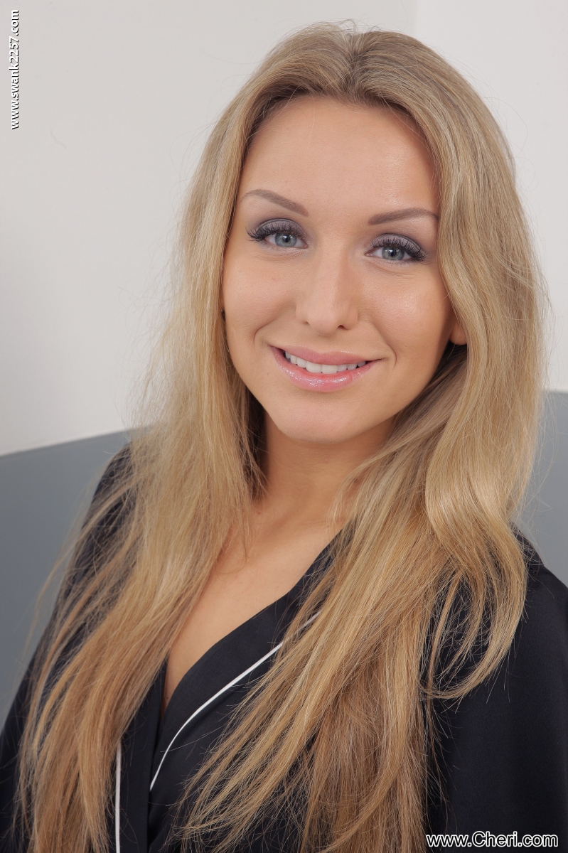 Photo HD Whitney Conroy - 2