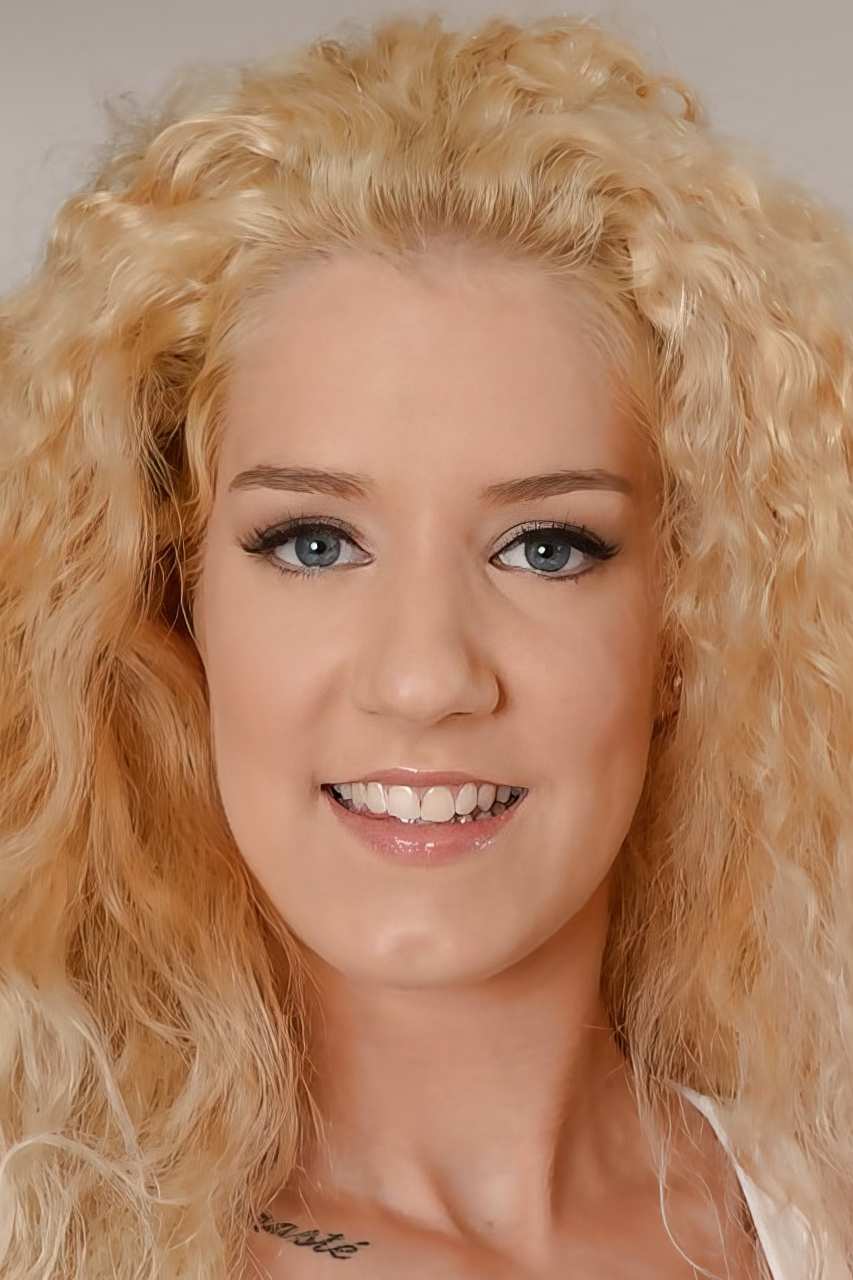 Photo HD Monique Woods - 2