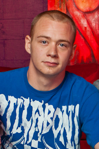 Joey Devero Plan à trois