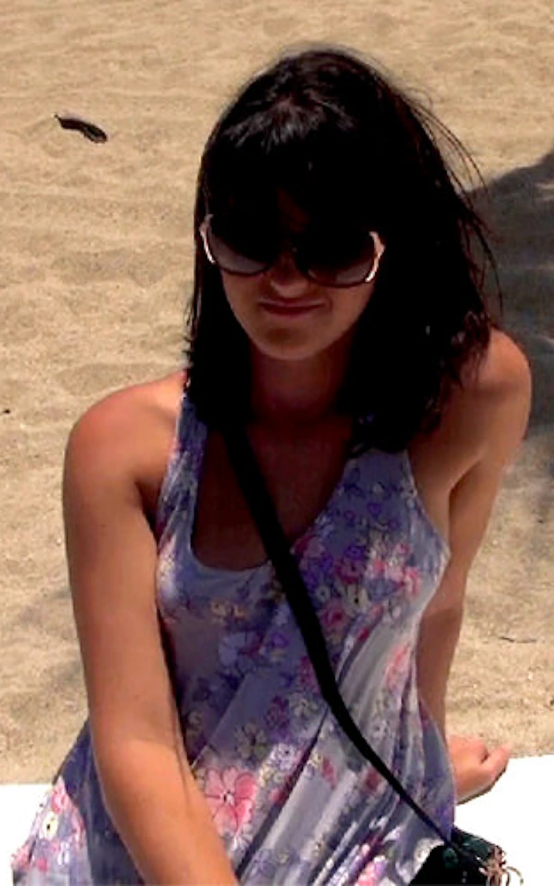 Olivia Olove Fessée