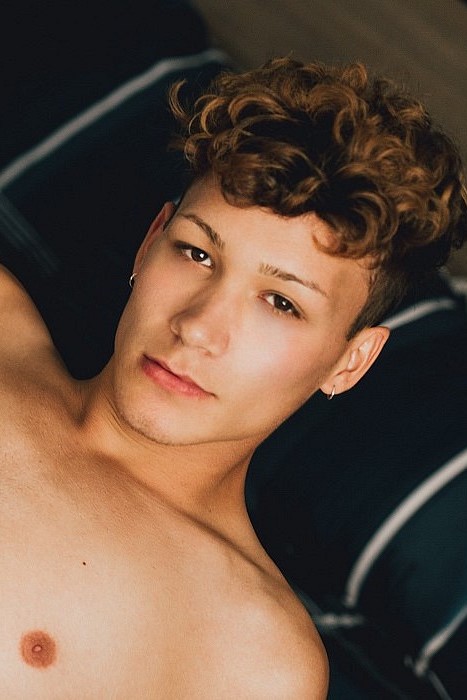 Hayden Lee Anulingus