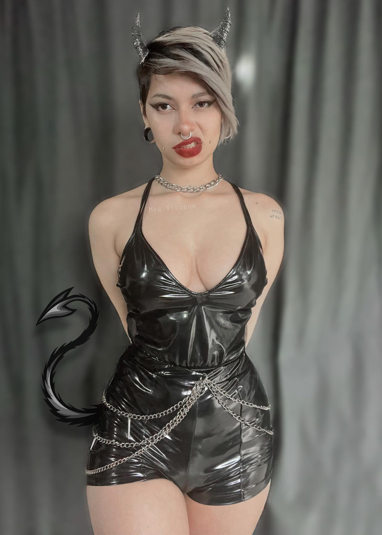 Photo HD Meg Vicious - 1