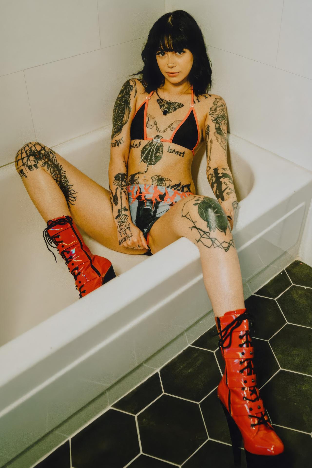 Photo HD Aurora Anarchy - 1