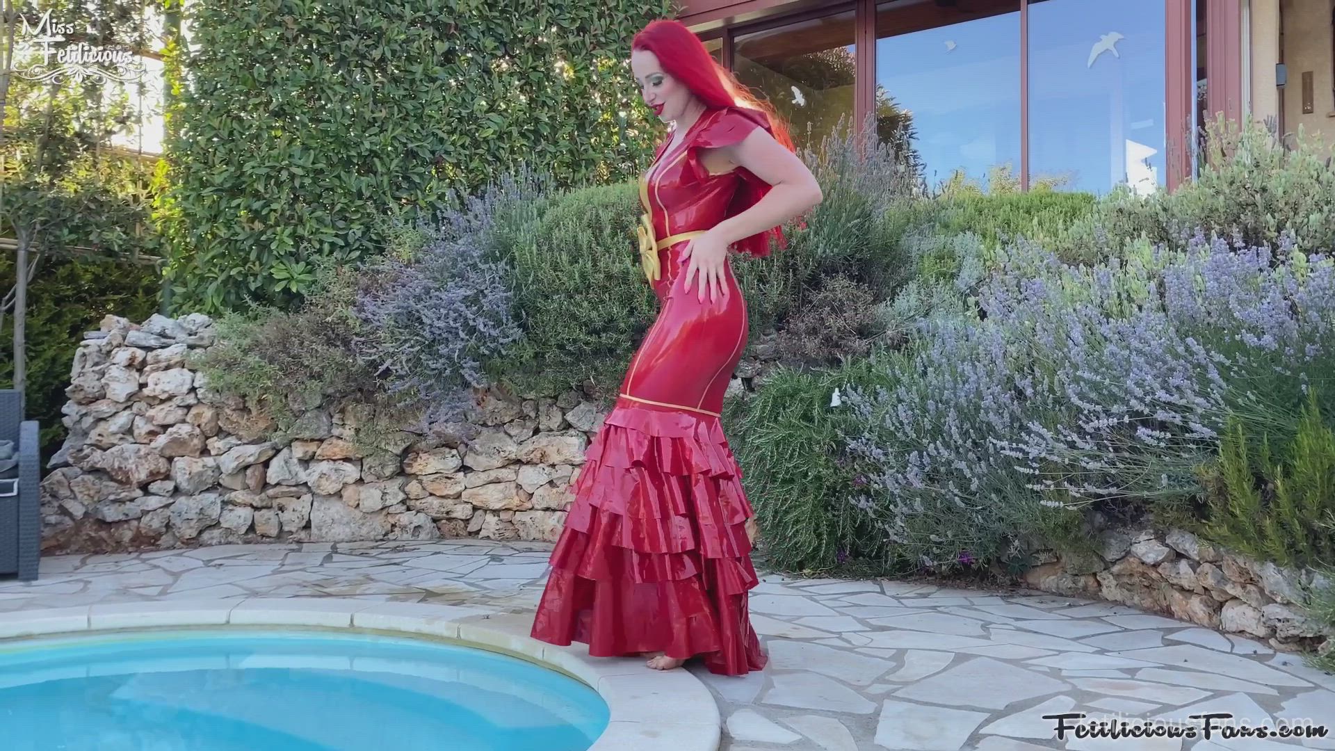 Red dress in the South of France