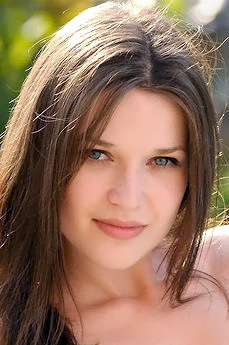 Photo HD Serena Wood - 3