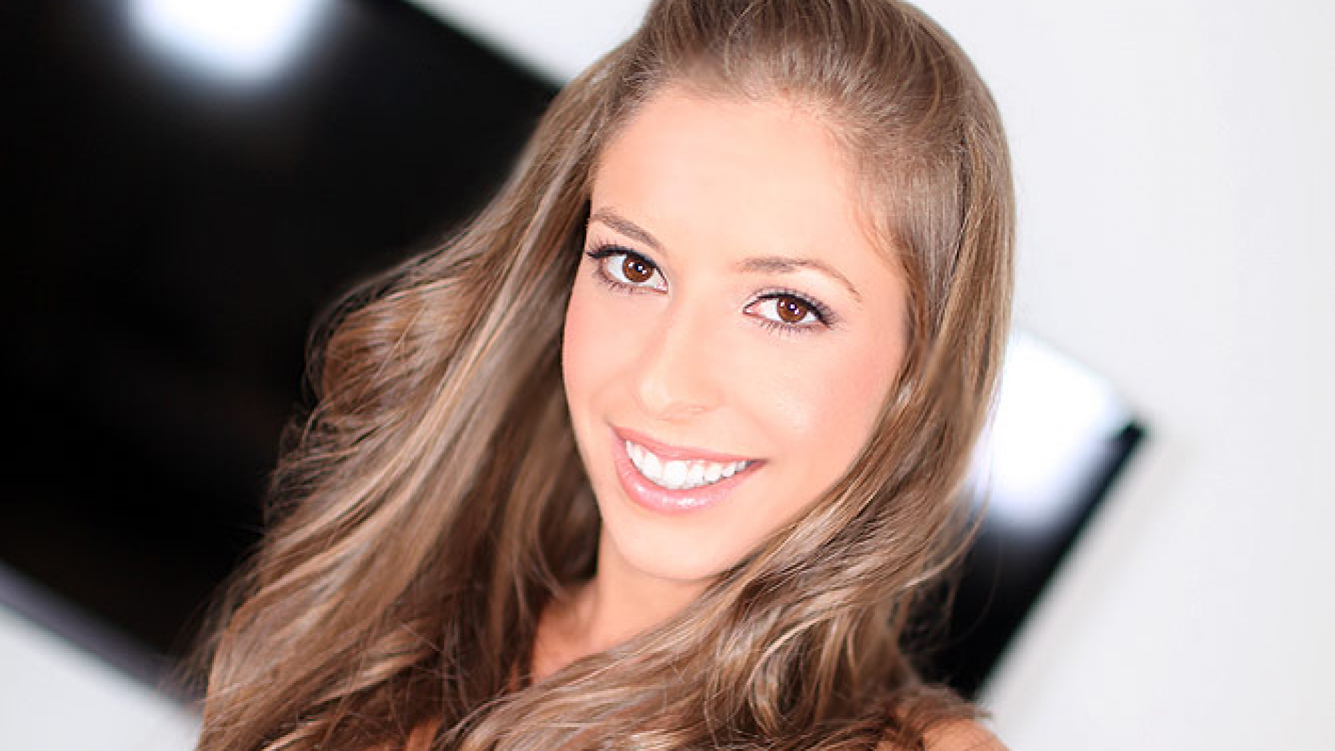 Presley Hart Rides a Hard Cock, Sucks Balls and Eats Two Creamy Loads