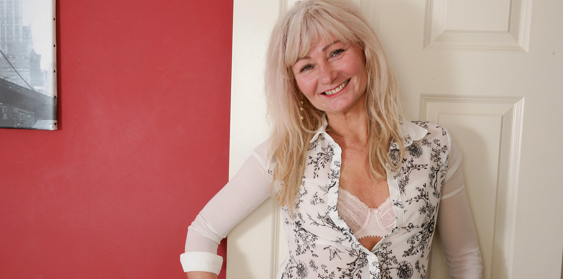 British mature lady gets fucked by a muscular young man.
