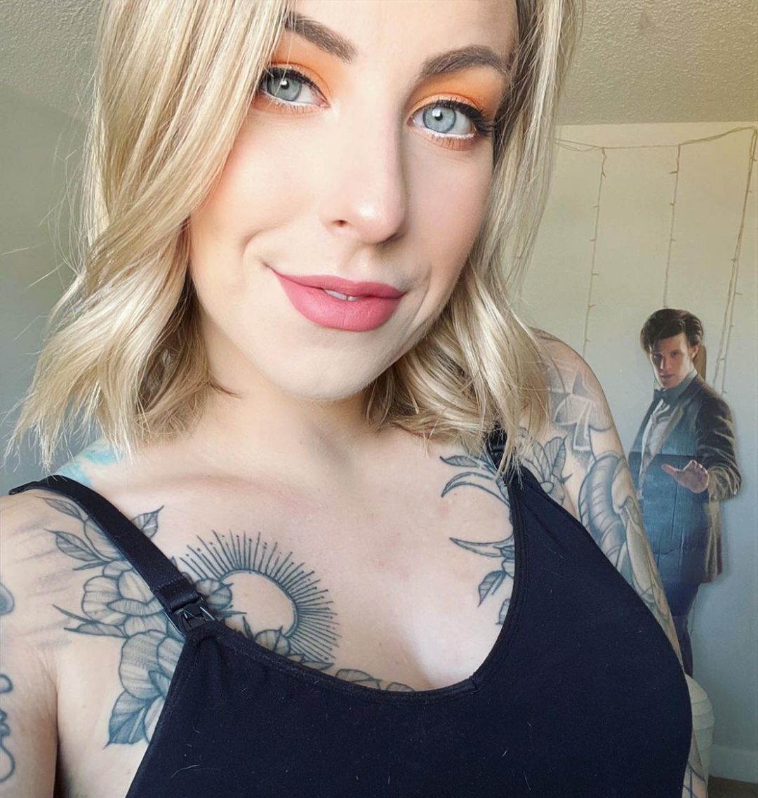 Photo HD Abbey Rhode - 2