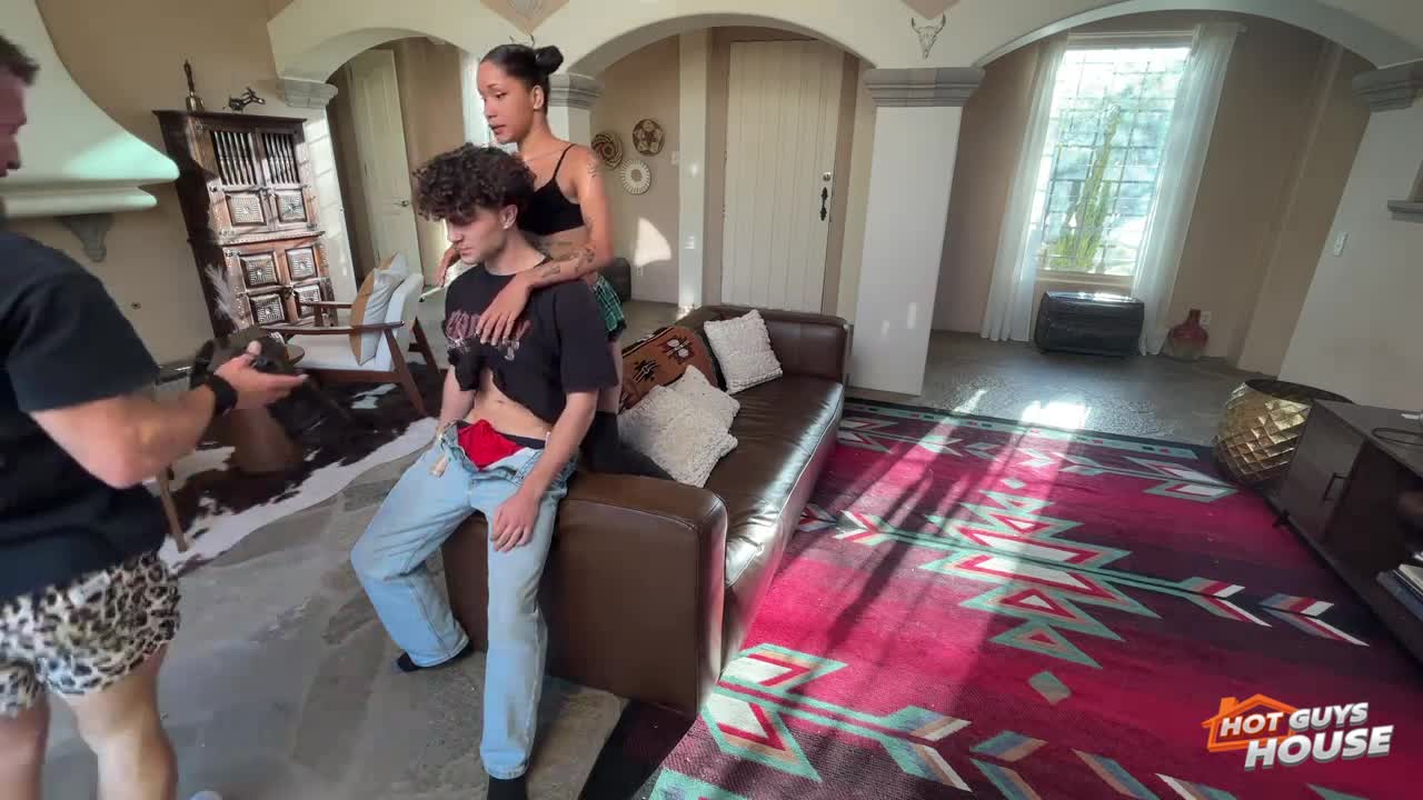 Joe Brushetti's cock won't go down thanks to Jenna Back