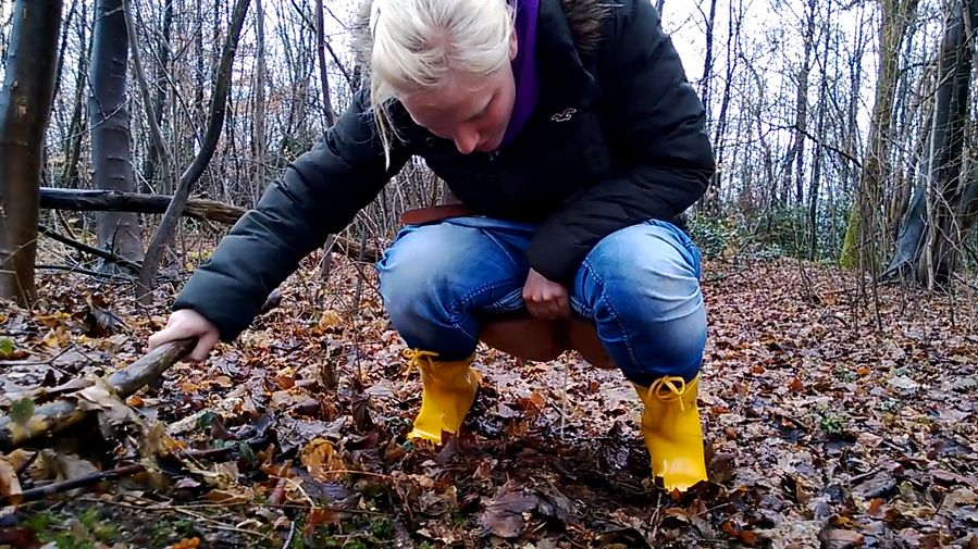 Innocent pissing in the woods