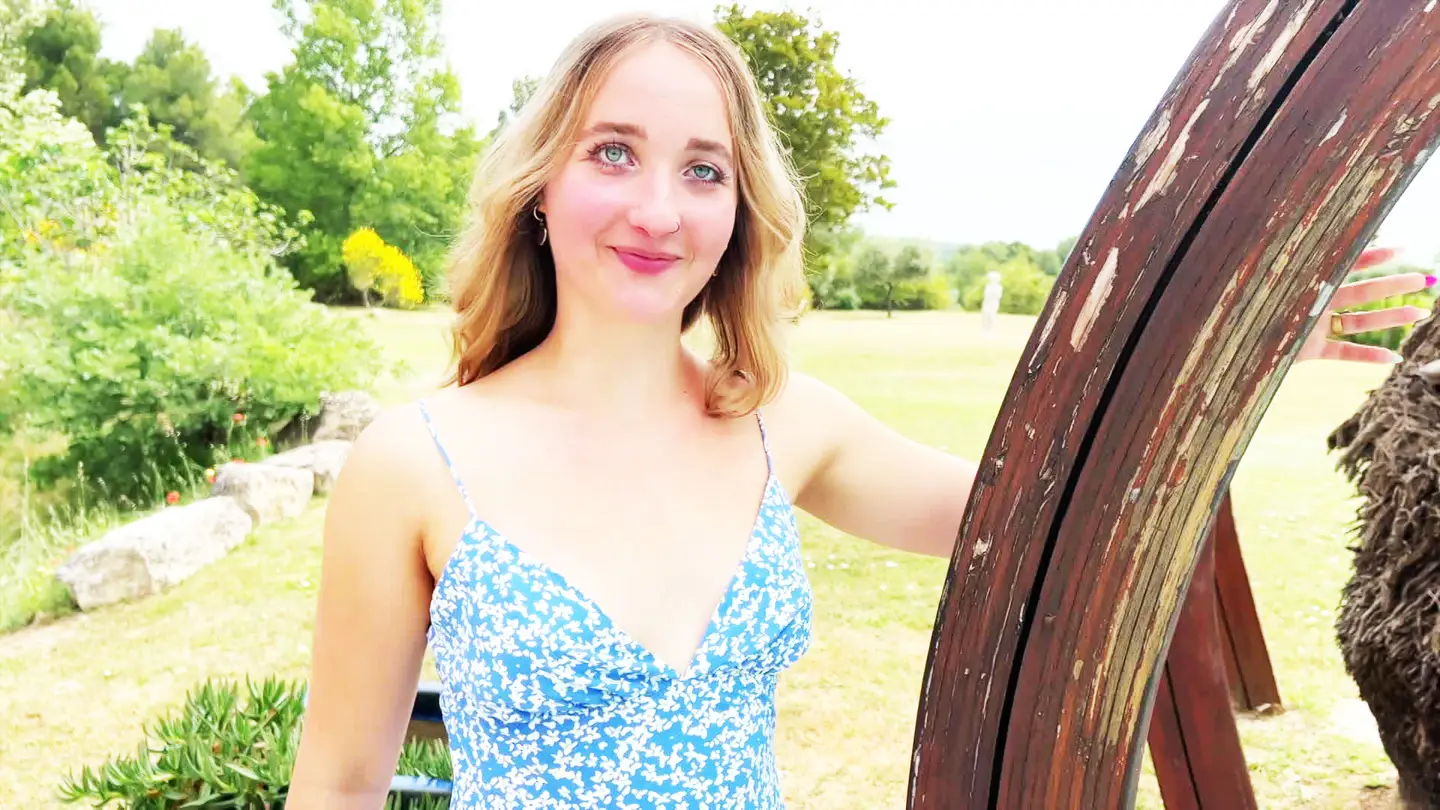 Chloé, 18, wants to give up!